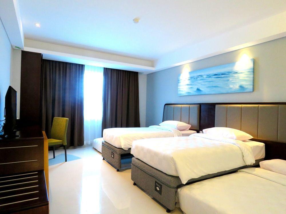 D'Primahotel Kualanamu Airport Medan Exterior photo